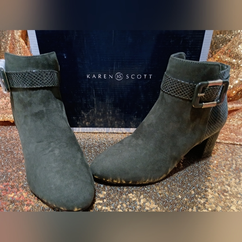 Karen Scott Women's Green Ankle Boots
